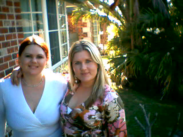 Smith-HosannaAndAbby-phonephoto-Dec2003 .jpg